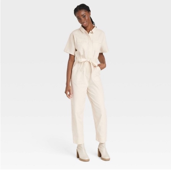 Women’s short sleeve button-front boilersuit universal thread size 6 ivory NWOT - Picture 1 of 6
